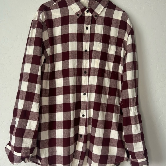 White and red polo - Picture 1 of 3